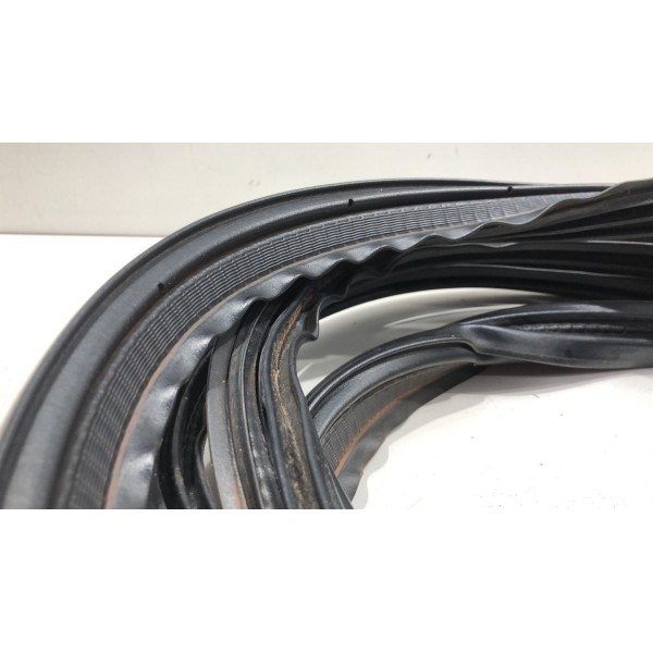 Borracha Tampa Traseira Porta Malas Honda Hrv Hr-v 2022/2025