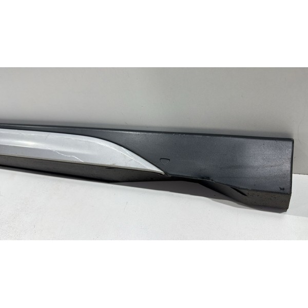 Spoiler Lateral Direito Volkswagen Nivus Preto