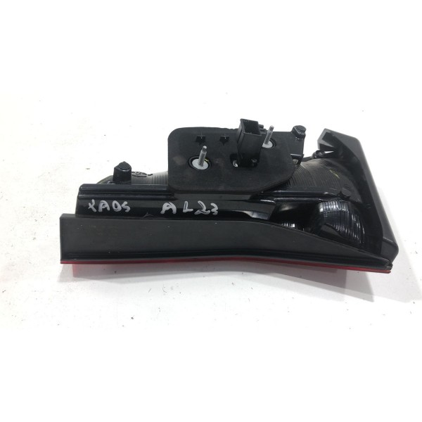 Lanterna Esquerda Tampa Traseira Vw Taos 2022 Á 25 2gj945093 - Esquerdo/motorista - Vermelho