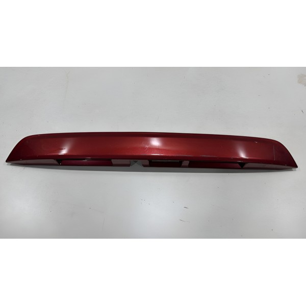 Aplique Moldura Tampa Traseira Nissan Kicks 2016 A 2020 Vermelho