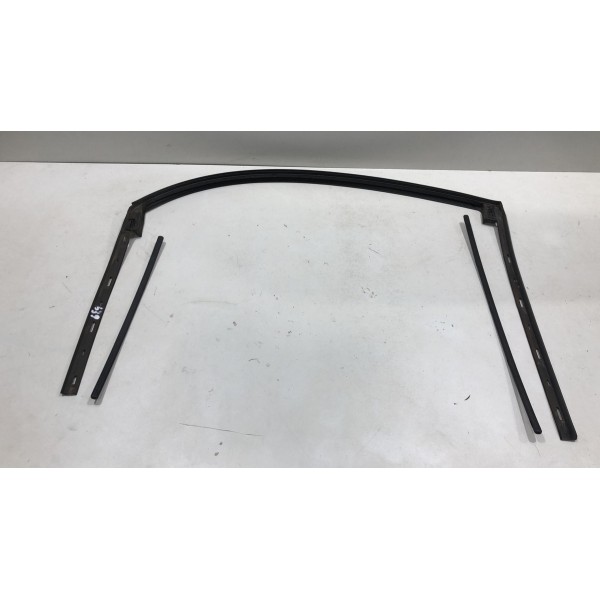 Borracha Acabamento Porta Traseira Direita Azera 2008 Á 11