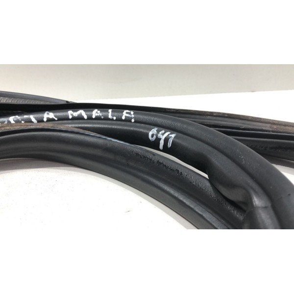 Borracha Porta Malas Vw Nivus Highline 1.0 2021 A 2023