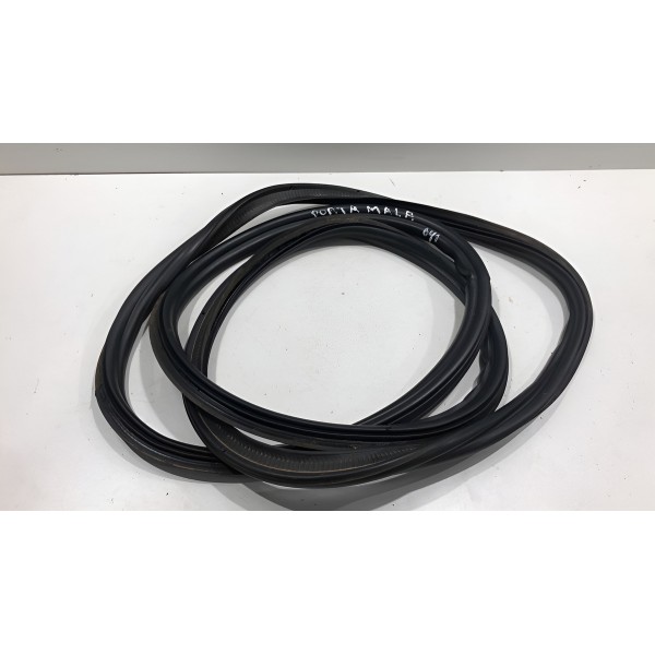 Borracha Porta Malas Vw Nivus Highline 1.0 2021 A 2023