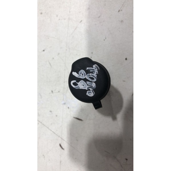 Tomada 12 Volts Dianteira Console Central Onix 2019 A 2021