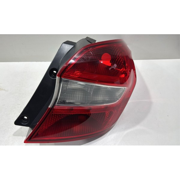 Lanterna Ka 2015 2016 2017 Hatch Lado Direito Direito/passageiro Vermelha