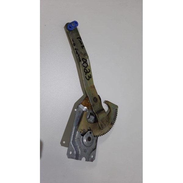 Máquina Vidro Manual Traseira Direita  Fiesta 96 A 02