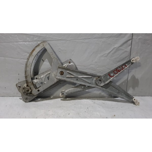 Maquina Vidro Manual Diantei Direito Corsa 1996/2007 4 Porta