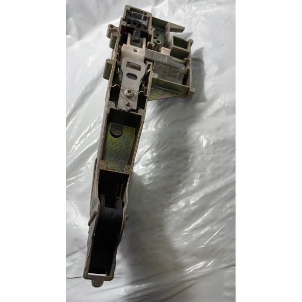 Maçaneta Externa Traseira Esquerda Peugeot 2008 208   2019