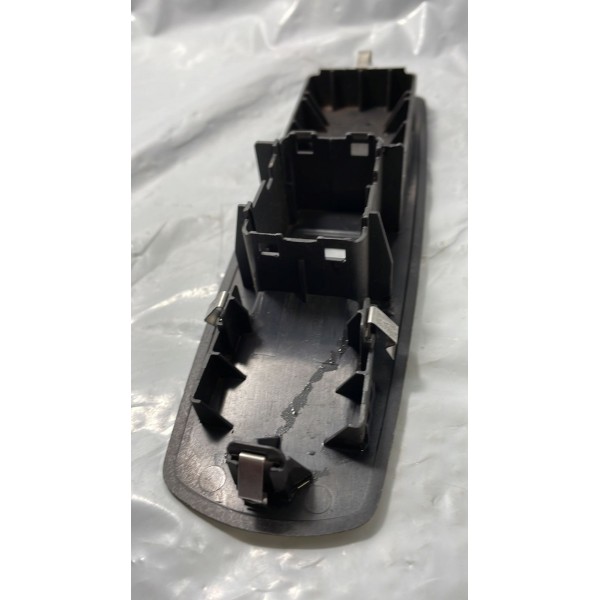 Moldura Comando Vidro Dianteiro Direito Renault Fluence