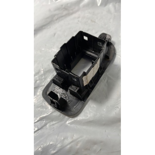 Moldura Botão Vidro Traseiro Sandero Logan Duster Oroch