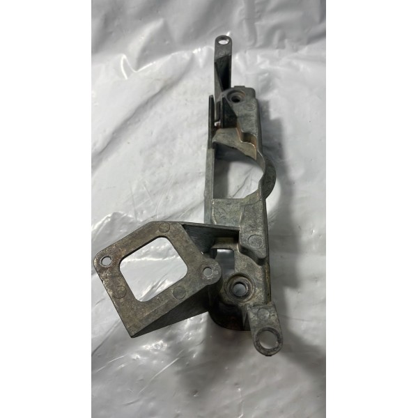 Suporte Maçaneta Tampa Traseira Vw Polo 2002 Á 2005 Original