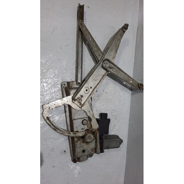 Máquina De Vidro Traseiro Direito Symbol 8200232509a