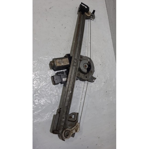 Maquina De Vidro Dianteiro Direito Citroen C3 2002 A 2012