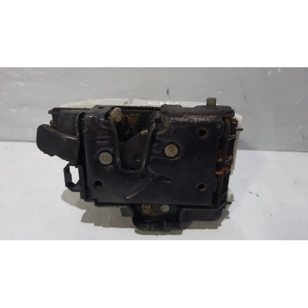 Fechadura Vácuo Porta Traseira Direita Polo Classic 96 2000