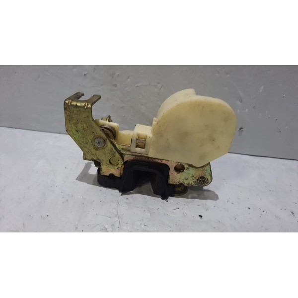 Fechadura Esquerda Gm Celta 2 Portas 2000 Á 2006 93261197