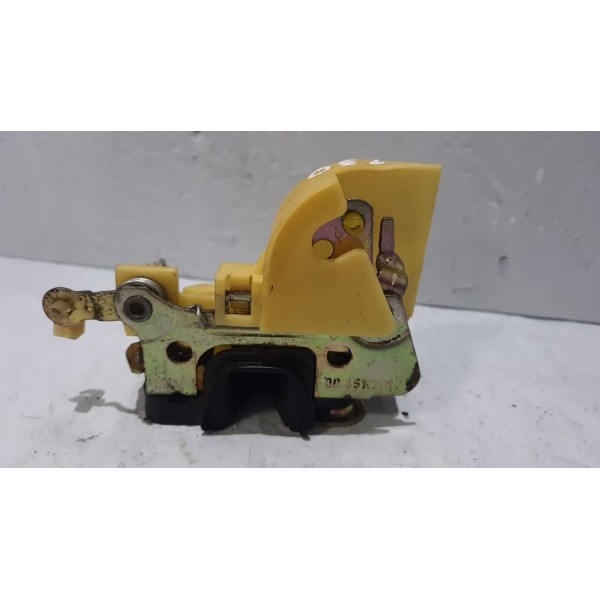 Fechadura Manual Dianteira Esquerda Gm Corsa 2002 2005 2008