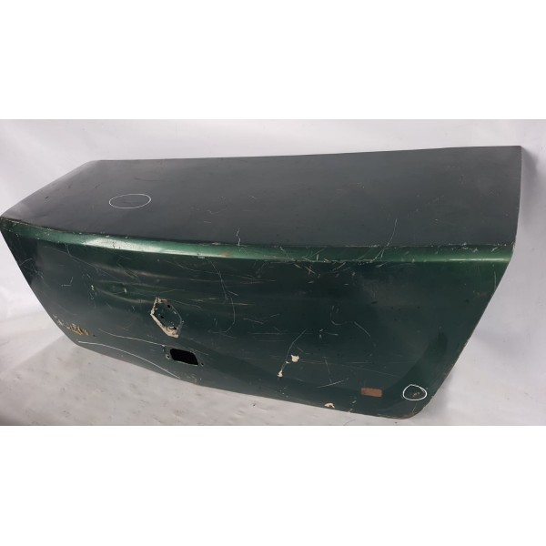 Tampa Traseira Clio Sedan 2004 A 2011. Com Detalhe
