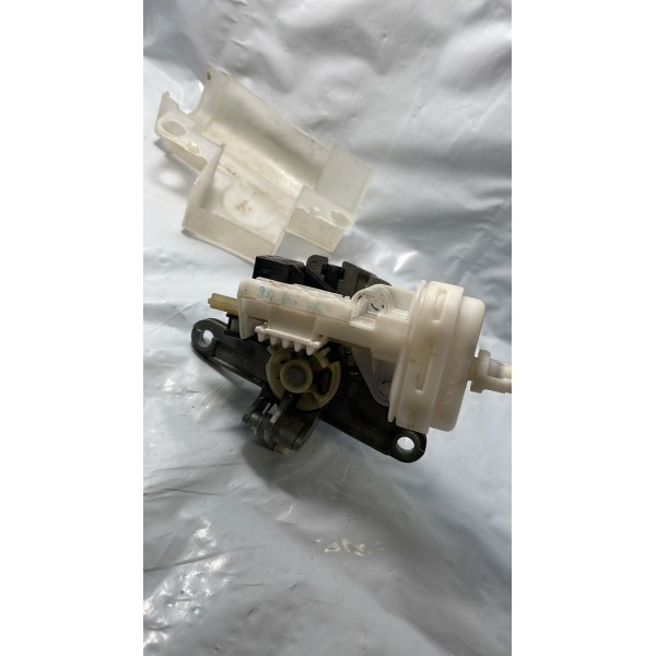 Trava Vácuo Tampa Traseira Audi A4 1996 97 98 1999 Original