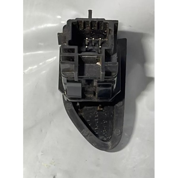 Botão Pisca Alerta Renault Captur Duster Oroch 252907372r