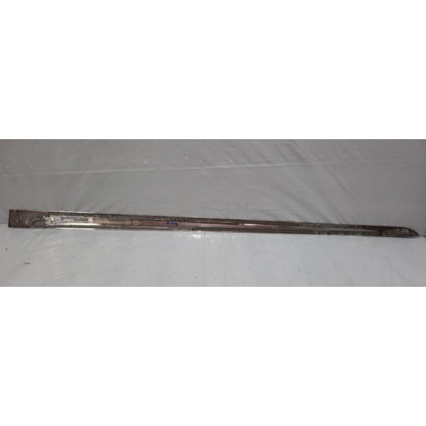 Friso Porta Dianteira Esquerda Grand Siena Orig 100190614