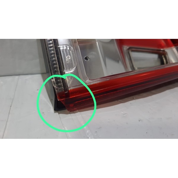 Lanterna Direita Tampa Ecosport 2014 2015 2016 2017 C/detalh