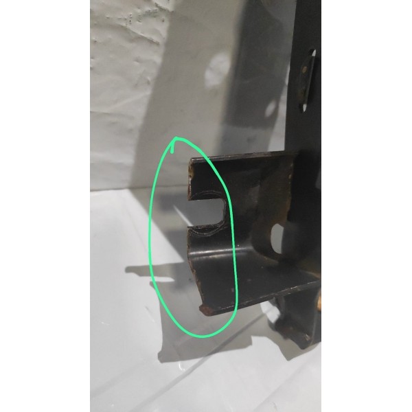 Suporte Parachoque Diante Esquerdo Dodge Ram 16 Á 18 Detalhe