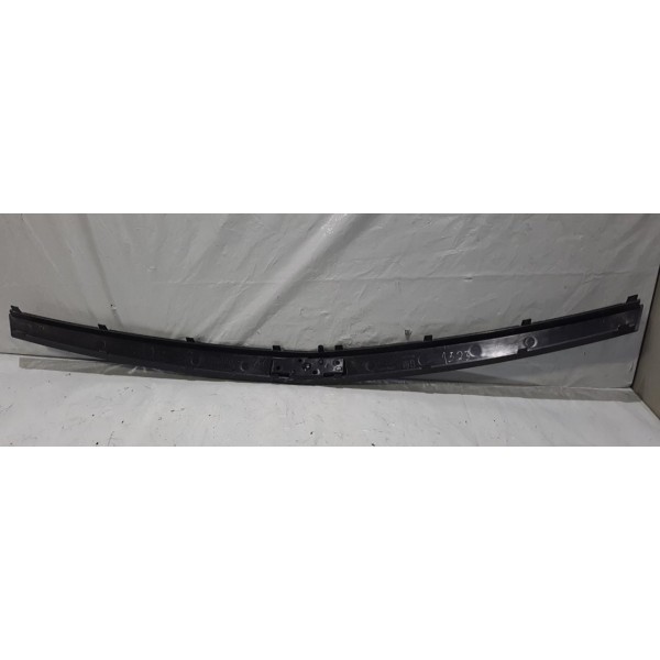 Moldura Central Preta Grade Diant Vectra 09/11 Gm   94713960