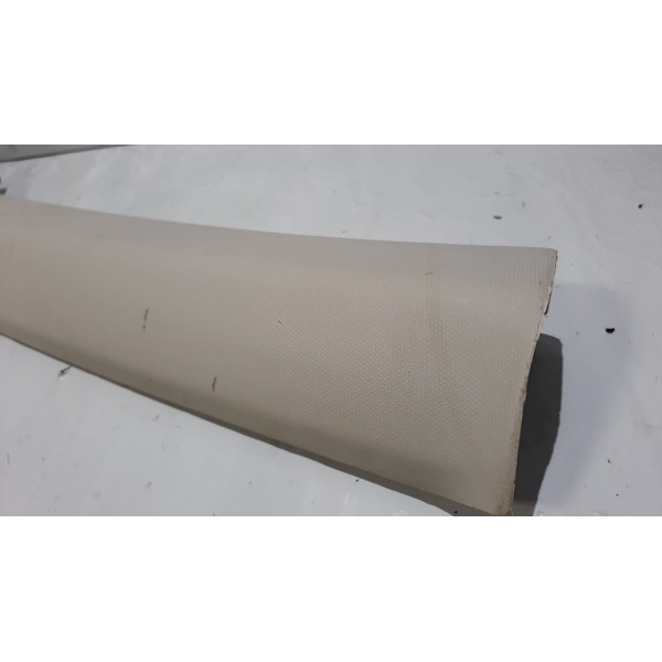 Moldura Acab Interno Esquerdo Parabrisa Tracker 2021 2022
