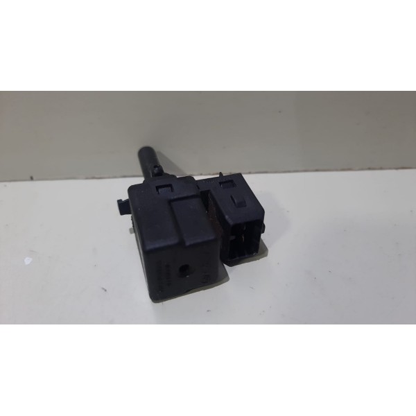 Interruptor Embreage Freio Courier Ecosport Fiesta Ka Escort