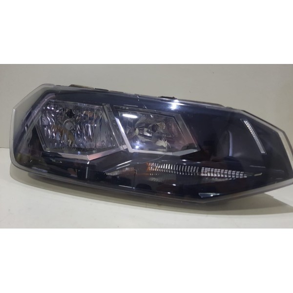 Farol Polo Virtus 2017/2020 C/ Detalhe Friso Preto - Direito