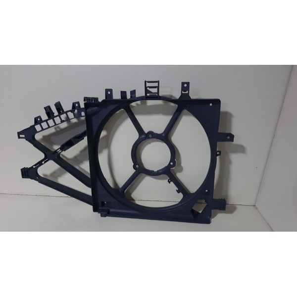 Defletor Do Radiador Corsa Montana 2002 A 2009