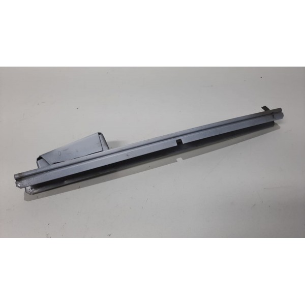 Guia Vidro Porta Dianteira Direita Renault Duster 2021 22 23