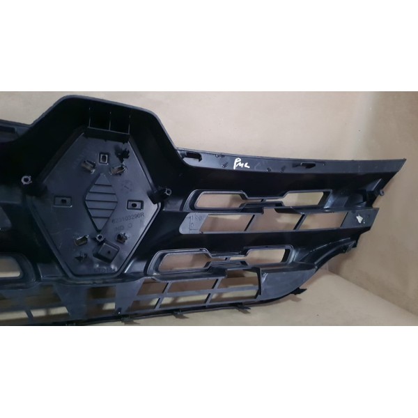 Grade Dianteira Superior Parachoque Kwid 17 A 20