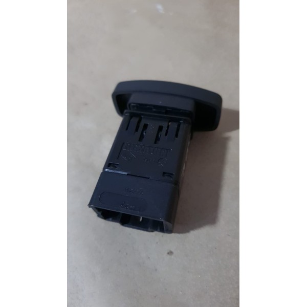 * Botao Pisca Alerta Clio/duster/sandero Original Compare