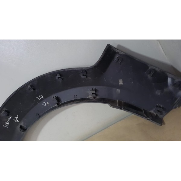 Moldura Paralama Dianteiro Kia Sorento 06/08 Direito